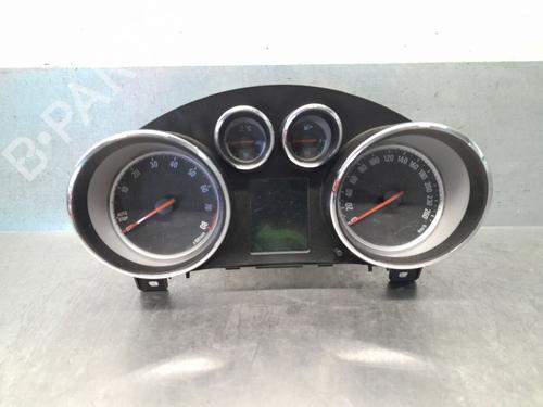 Used Instrument cluster Instrument cluster 37074940 37074940