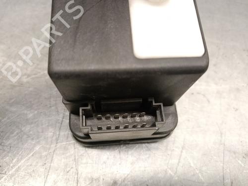 Comfort control module VW GOLF III (1H1) 1.9 TDI | BP29418352M56 