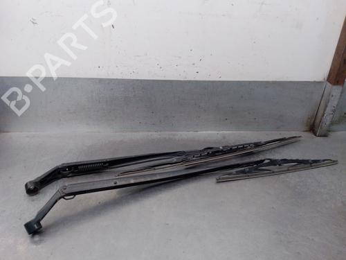 front-windshield-wiper-arm-toyota-auris-_e15_-2006-2007-2008-2009-2010-2011-2012-2013-34440598 main image