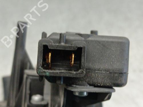 Tailgate handle RENAULT TRAFIC II Van (FL) 2.5 dCi 145 (FL0J) | BP28524231C132 