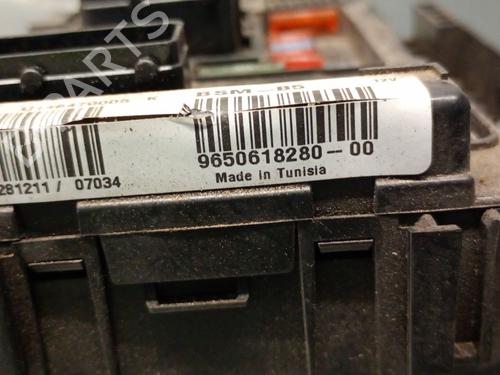 Fuse box CITROËN BERLINGO / BERLINGO FIRST MPV (MF_, GJK_, GFK_) 2.0 HDI 90 (MFRHY) | BP28608494E1