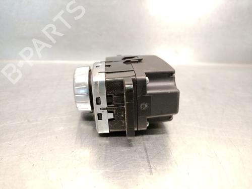 Switch MERCEDES-BENZ B-CLASS Sports Tourer (W246, W242) B 200 CDI / d 4-matic (246.202) | BP27499565I30 