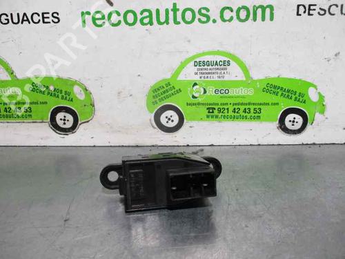 Right front window switch HYUNDAI H-1 / STAREX Bus (A1) 2.5 CRDi | BP2222541I26 