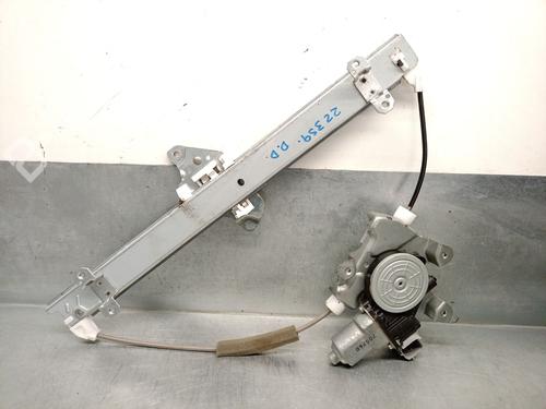 Used Front right window mechanism NISSAN JUKE (F15) 1.2 DIG-T (115 hp) 24334419