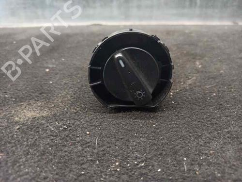 Comando luci AUDI A6 C5 (4B2) 2.5 TDI (180 hp) 20256589