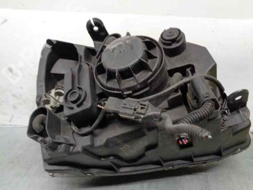 Left headlight KIA CARENS II MPV (FJ) 2.0 CRDi | BP20256762C28 