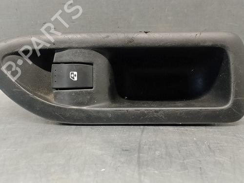 Høyre bak elrute bryter RENAULT LAGUNA II (BG0/1_) 1.6 16V (BG1G, BG1H) (112 hp) 18546586