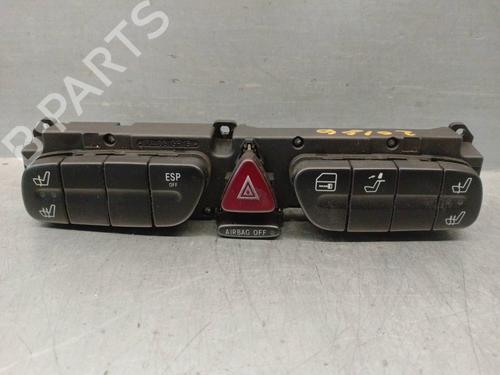 Used Warning switch MERCEDES-BENZ C-CLASS (W203) C 200 Kompressor (203.042) (163 hp) 17587047