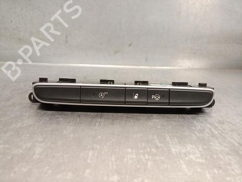 Used Switch RENAULT MEGANE IV Hatchback (B9A/M/N_) 1.3 TCe 140 (B9NB) (140 hp) 21579169