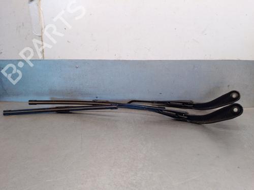 Used Front windshield wiper arm BMW 1 (F20) 118 d (150 hp) 29966983