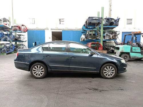 Right taillight VW PASSAT B6 (3C2) 1.9 TDI | BP32372629C35 - Image 14