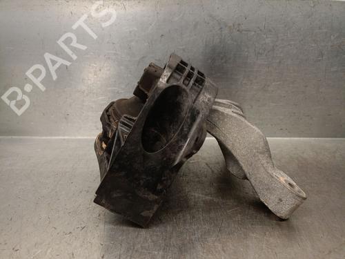Used Engine mount PEUGEOT 2008 II (UD_, US_, UY_, UJ_, UR_, UC_) 1.2 PureTech 100 (USHNK) (101 hp) 23528385