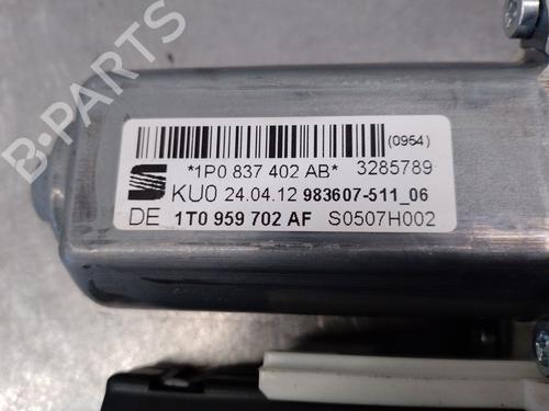 Right front window motor SEAT LEON (1P1) 1.2 TSI | BP13018207E20 
