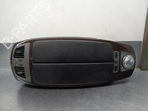 Used Armrest / Center console BMW 7 (E65, E66, E67) 730 d (218 hp) 17957592