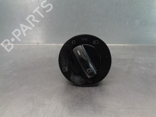 Used Headlight switch VW POLO (9N_, 9A_) 1.9 SDI (64 hp) 14330245