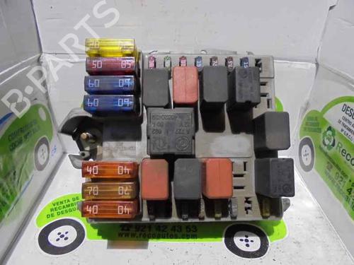 Used Fuse box Fuse box 2070726 2070726