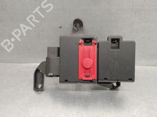Used Fuse box VW TOUAREG (CR7, RC8) 3.0 TSI 4motion (340 hp) 30122255