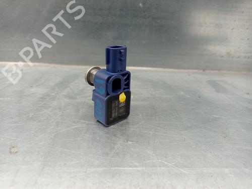 Used Electronic module DACIA SANDERO II TCe 90 (B8M1, B8MA, B8AC) (90 hp) 15819900