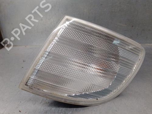 Used Left front indicator Left front indicator MERCEDES-BENZ V-CLASS (638/2) V 230 TD (638.274) (98 hp) 35794175 35794175