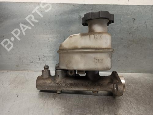 Used Brake master cylinder Brake master cylinder HYUNDAI ELANTRA III Saloon (XD) 2.0 CRDi (113 hp) 17812056 17812056