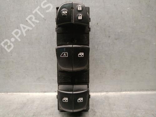 Used Left front window switch Left front window switch RENAULT KADJAR (HA_, HL_) 1.2 TCe 130 (HLMR) (130 hp) 40508398 40508398