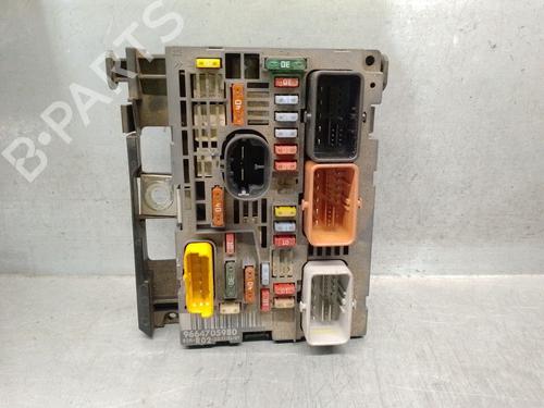Used Fuse box Fuse box CITROËN C5 III (RD_) 1.6 HDi 110 (RD9HZC) (109 hp) 34174772 34174772