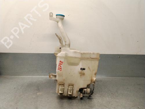 Used Windscreen washer tank Windscreen washer tank SUZUKI GRAND VITARA II (JT, TE, TD) 2.4 All-wheel Drive (JB424) (169 hp) 39713525 39713525
