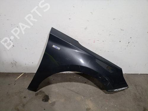 right-front-fenders-hyundai-i30-estate-pde-2017-32733042 main image