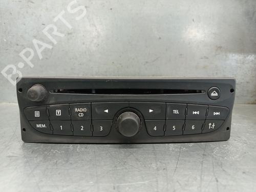 Used Radio RENAULT TRAFIC II Van (FL) 2.5 dCi 145 (FL0J) (146 hp) 28538398
