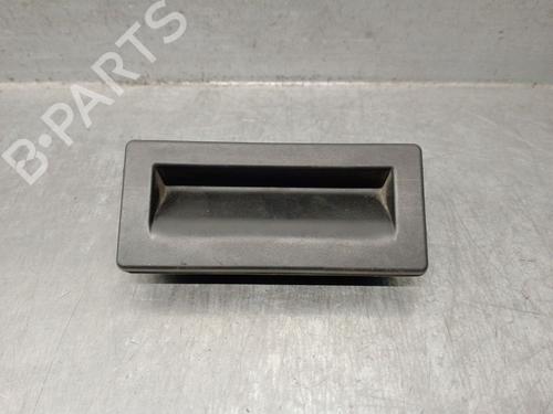 Used Tailgate handle Tailgate handle SKODA OCTAVIA III (5E3, NL3, NR3) 1.4 TSI (150 hp) 33335184 33335184
