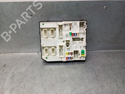 Fuse box RENAULT MEGANE III Hatchback (BZ0/1_, B3_) 1.2 TCe (BZ2B, BZ11) | BP27282812E1 