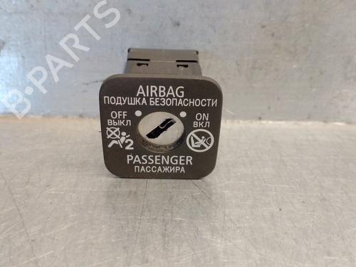 Used Switch MITSUBISHI OUTLANDER III (GG_W, GF_W, ZJ, ZL, ZK) Plug-in Hybrid (GG2W) (200 hp) 29115905