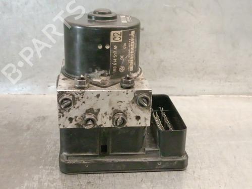 Used ABS pump SEAT LEON (1P1) 1.9 TDI (105 hp) 25742487