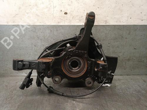 Used Right front steering knuckle FIAT 500e (332_) Elektro 3+1 (FA1) (118 hp) 26001248