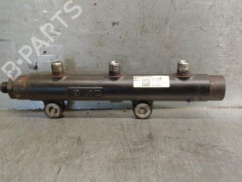Used Injection rail Injection rail LAND ROVER DISCOVERY III (L319) 2.7 TD 4x4 (190 hp) 34187162 34187162