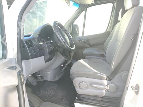 Headlight switch VW CRAFTER 30-50 Van (2E_) 2.5 TDI | BP23422517I24 - Image 10