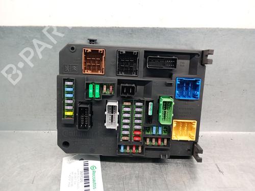 Used Fuse box PEUGEOT 308 II (LB_, LP_, LW_, LH_, L3_) 1.2 THP 130 (131 hp) 29424786