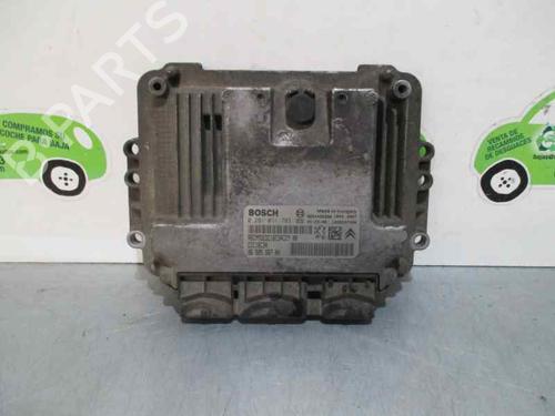 engine-control-unit-ecu-peugeot-206-sw-2ek-14-hdi-9658556780-02811783-bosch-2002-2052928 main image