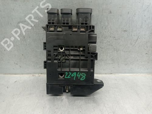 Sikringsdose RENAULT MEGANE III Hatchback (BZ0/1_, B3_) 1.6 16V (BZ1B, BZ1H) (110 hp) 26736385