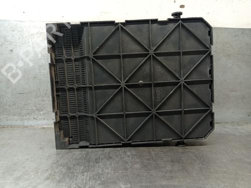 Fuse box PEUGEOT 308 I (4A_, 4C_) 1.6 16V | BP21578648E1 