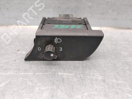 Used Headlight switch Headlight switch 39240154 39240154