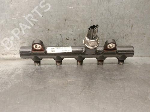 Injection rail CITROËN C5 III (RD_) 2.0 HDi 140 (RDRHF8, RDRHFA, RDRHA8, RDRHAJ) | BP38460980M98 - Image 3