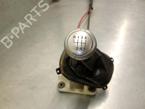 Gear lever KIA SPORTAGE II (JE_, KM_) 2.0 CRDi | BP27898222M90
