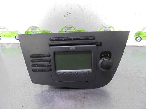 Used Radio SEAT LEON (1P1) 1.9 TDI (105 hp) 2086526