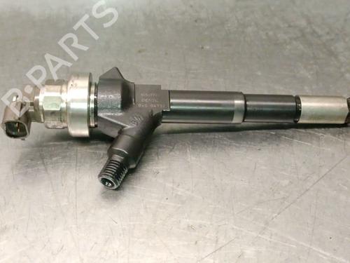 Used Injector CHEVROLET CRUZE Hatchback (J305) 1.7 D (131 hp) 31653480