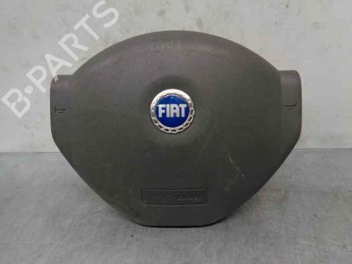 Used Driver airbag FIAT PANDA (169_) 1.4 (169AXE1B) (100 hp) 6895343
