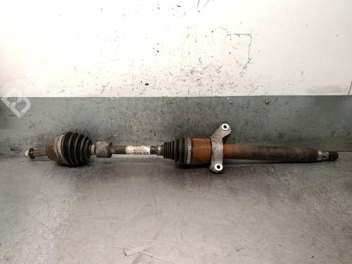 Used Right front driveshaft Right front driveshaft MINI MINI COUNTRYMAN (R60) Cooper D (112 hp) 33268668 33268668