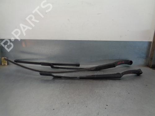 Used Front windshield wiper arm Front windshield wiper arm HYUNDAI ix55 3.0 V6 CRDi 4WD (239 hp) 12189737 12189737