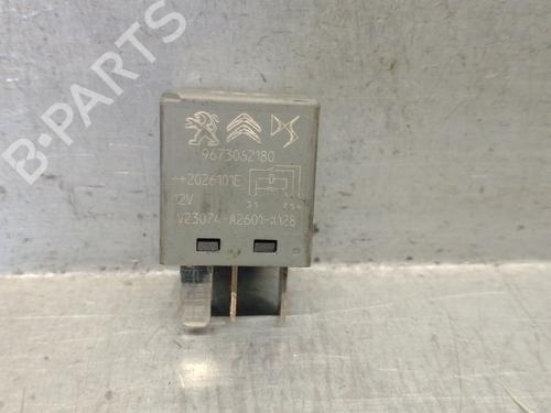 Used Electronic module PEUGEOT EXPERT Van (V_) 2.0 BlueHDi 150 (150 hp) 30287745