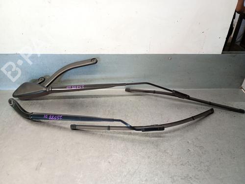 Used Front windshield wiper arm Front windshield wiper arm RENAULT GRAND SCÉNIC II (JM0/1_) 2.0 dCi (JM1K) (150 hp) 35980561 35980561